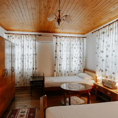 Appartement Paspali Gjirokastër