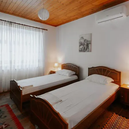 Paspali Appartement Gjirokastër